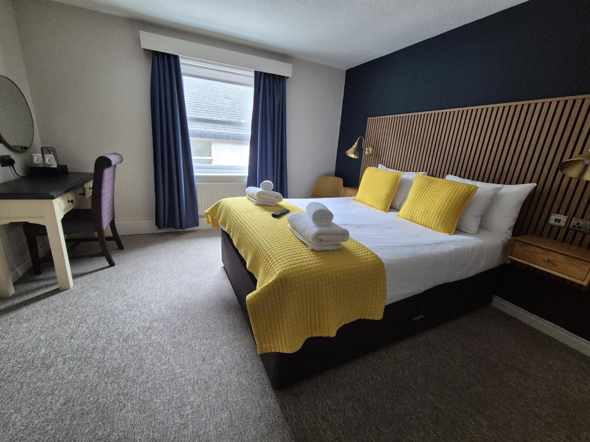 The Stratton House Hotel Biggleswade Exteriör bild